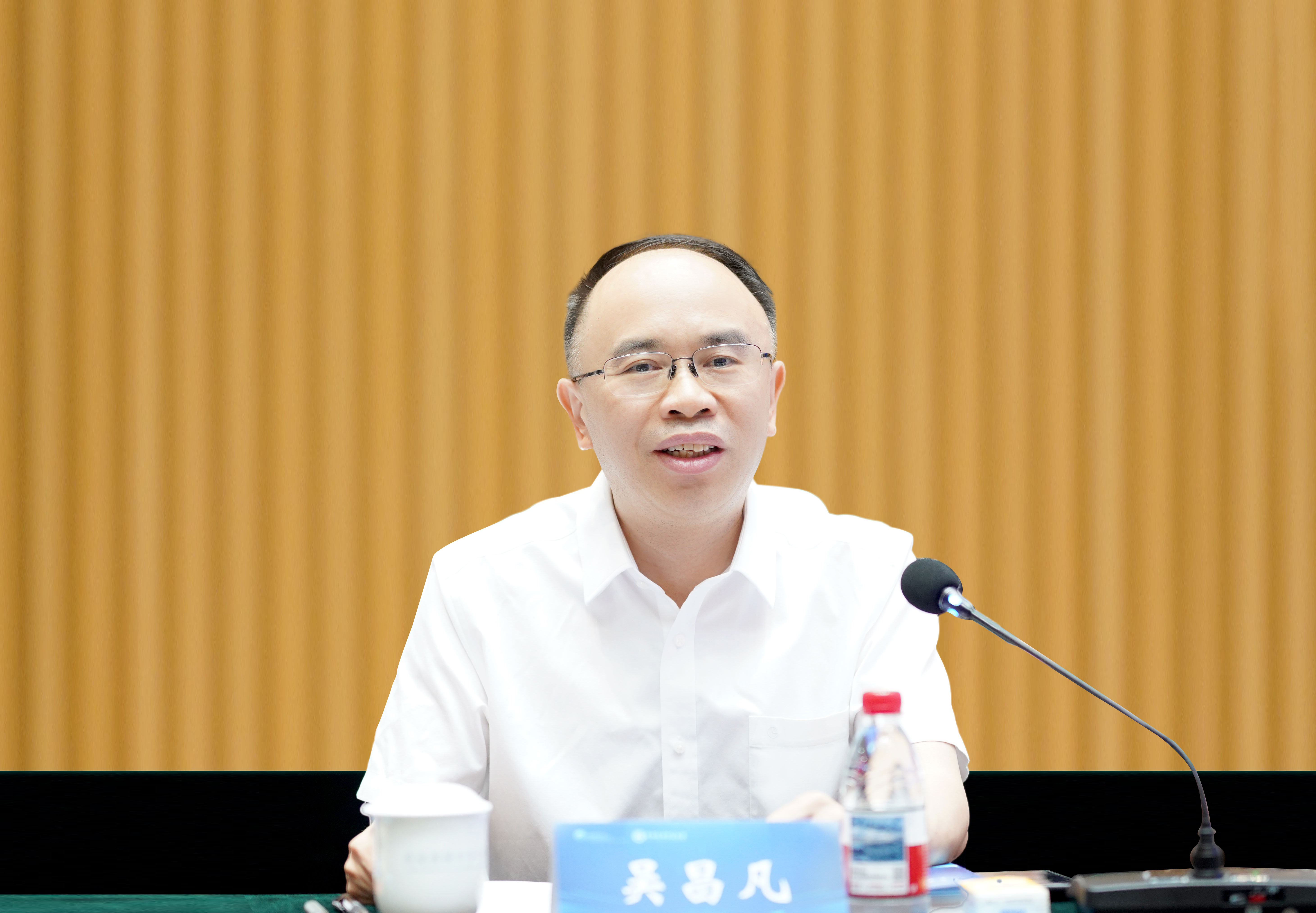 吴昌凡.jpg